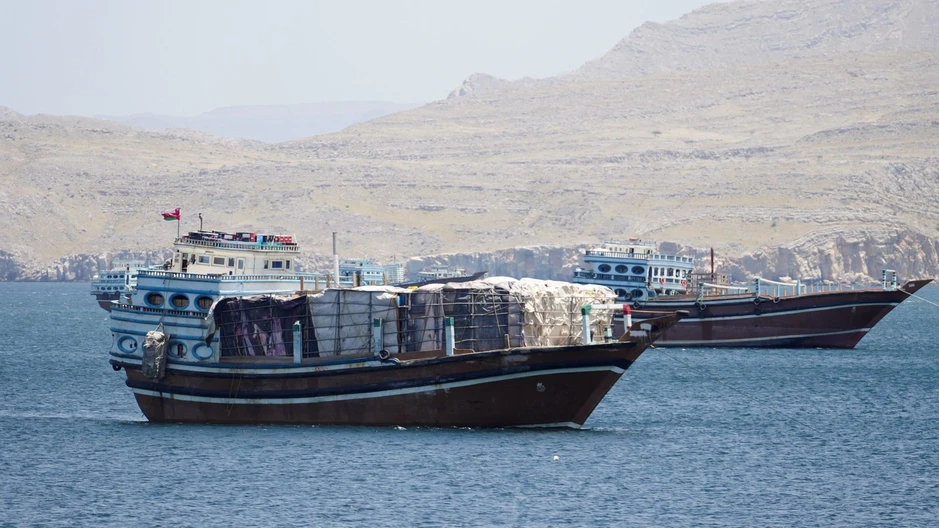 Phí bảo hiểm tăng 20 lần: Khi nào eo biển Hormuz mới an toàn? Phí bảo hiểm tăng 20 lần: Khi nào eo biển Hormuz mới an toàn?