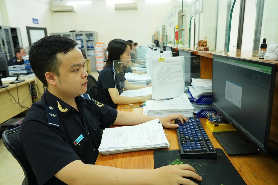 Rà soát hệ thống thuế, hải quan: Báo cáo Bộ Chính trị xem xét sắp xếp Rà soát hệ thống thuế, hải quan: Báo cáo Bộ Chính trị xem xét sắp xếp