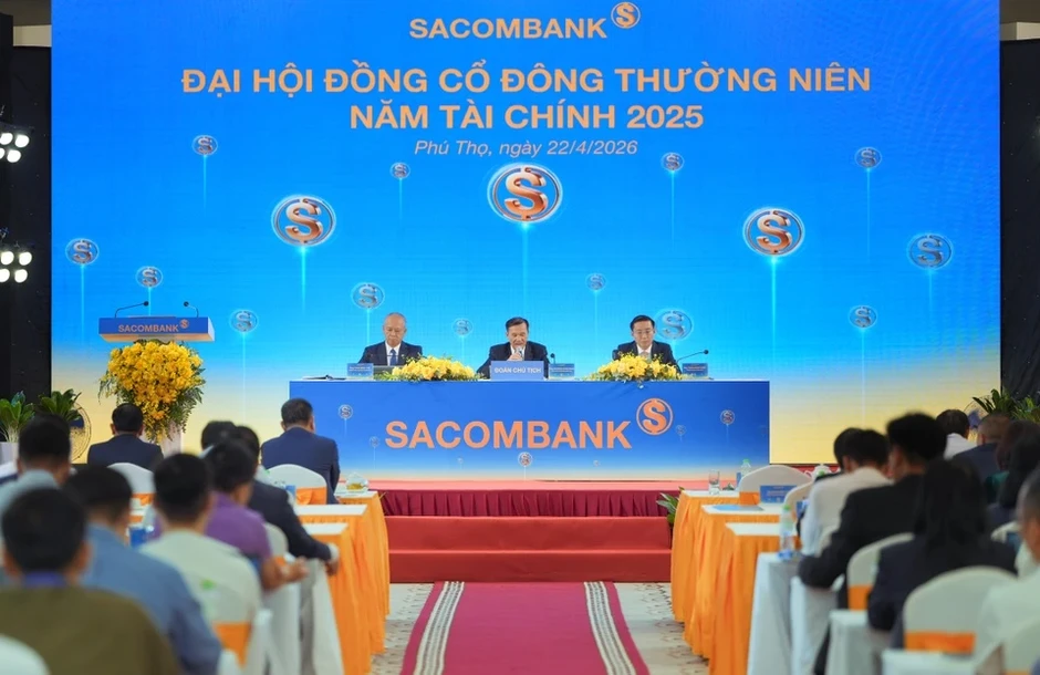 Sacombank tiết lộ tiến độ xử lý cổ phần liên quan ông Trầm Bê Sacombank tiết lộ tiến độ xử lý cổ phần liên quan ông Trầm Bê