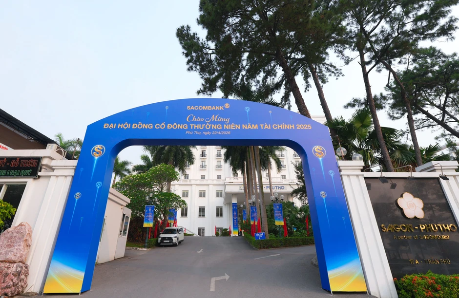 Sacombank tiết lộ tiến độ xử lý cổ phần liên quan ông Trầm Bê Sacombank tiết lộ tiến độ xử lý cổ phần liên quan ông Trầm Bê