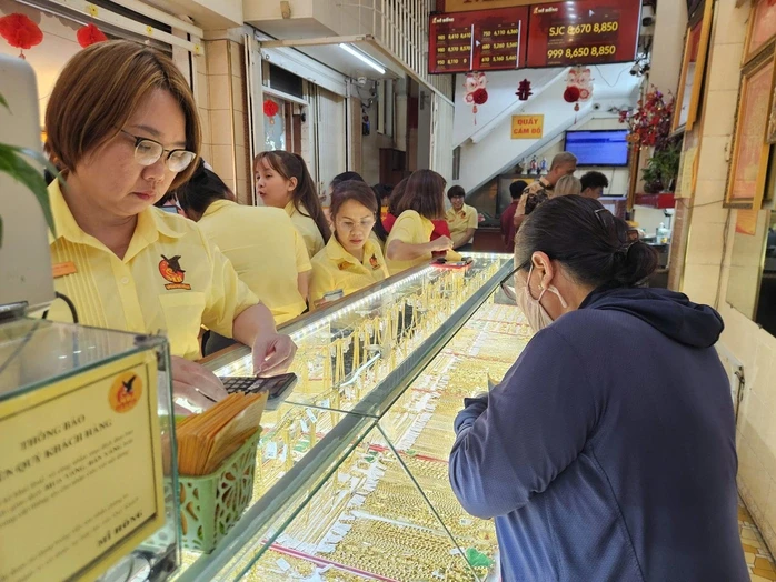 Sáng 9-5, giá vàng miếng SJC, vàng nhẫn cao nhất trong 1 tuần Sáng 9-5, giá vàng miếng SJC, vàng nhẫn cao nhất trong 1 tuần
