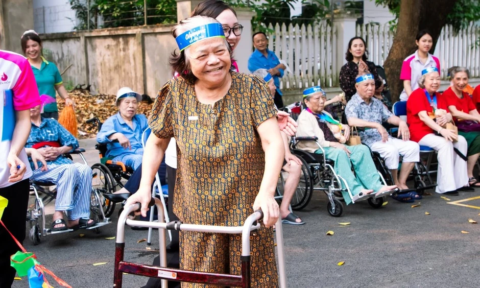 Sáng đưa đi, tối đón về với 200 nghìn đồng/ngày: Dịch vụ bán trú người già xuất hiện tại Hà Nội, Hải Phòng, Hưng Yên, Phú Thọ Sáng đưa đi, tối đón về với 200 nghìn đồng/ngày: Dịch vụ bán trú người già xuất hiện tại Hà Nội, Hải Phòng, Hưng Yên, Phú Thọ