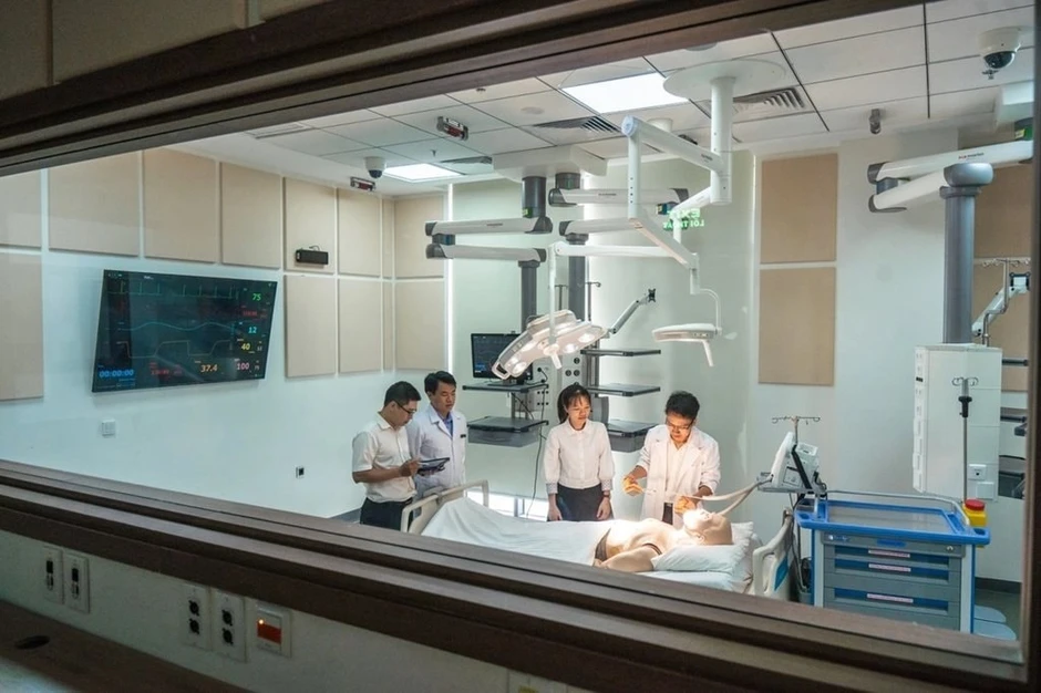 Sau 3 năm ứng cử ở Mỹ, trường ĐH của tỷ phú Phạm Nhật Vượng vừa đón tin vui: Lập nên kỳ tích của Việt Nam Sau 3 năm ứng cử ở Mỹ, trường ĐH của tỷ phú Phạm Nhật Vượng vừa đón tin vui: Lập nên kỳ tích của Việt Nam