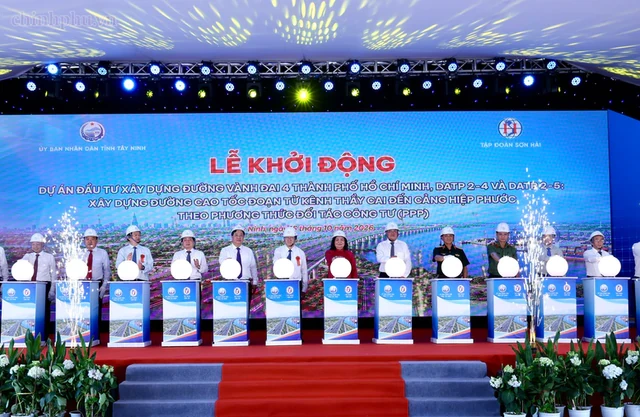 Sau cam kết bảo hành 10 năm, Chủ tịch Tập đoàn Sơn Hải đưa ra lời hứa "hạng nhất" tại tỉnh giáp Campuchia