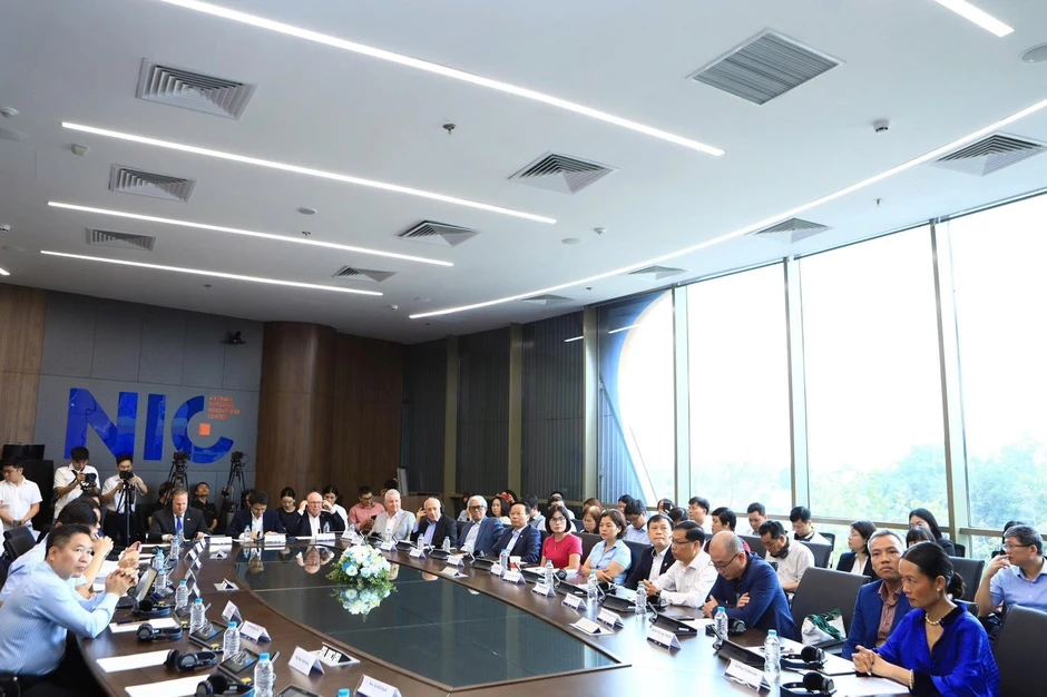 Sau Nga, Hàn Quốc, một DN Mỹ “ngỏ lời” giúp VN triển khai điện hạt nhân, đại sứ Phạm Quang Vinh nói gì? Sau Nga, Hàn Quốc, một DN Mỹ “ngỏ lời” giúp VN triển khai điện hạt nhân, đại sứ Phạm Quang Vinh nói gì?