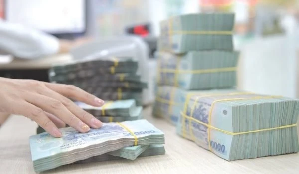 Tài khoản của 1 công ty phát sinh chuyển khoản 570 triệu đồng với người phụ nữ ở Nà Hang: Công an lập tức xác minh giao dịch