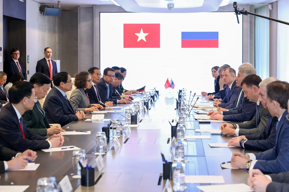 Thăm Tập đoàn khí đốt hàng đầu Nga, Thủ tướng hoan nghênh xây kho cảng LNG, nhà máy điện khí ở Việt Nam