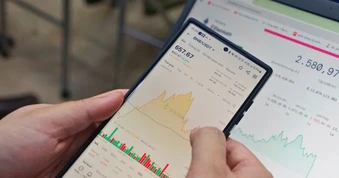 Thị trường tiền số ngày 15/8: Một công ty báo lỗ 130 triệu USD sau nửa năm