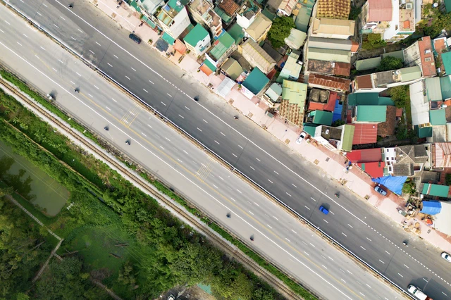 Thông tin mới nhất về tuyến đường 6 tỷ USD, rộng gấp 2 lần đường băng sân bay, đi qua loạt đại đô thị, kết nối trực tiếp tới sân vận động lớn nhất thế giới của Vingroup Thông tin mới nhất về tuyến đường 6 tỷ USD, rộng gấp 2 lần đường băng sân bay, đi qua loạt đại đô thị, kết nối trực tiếp tới sân vận động lớn nhất thế giới của Vingroup