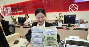Tiền gửi dân cư tăng, chiếm 40% tổng vốn huy động