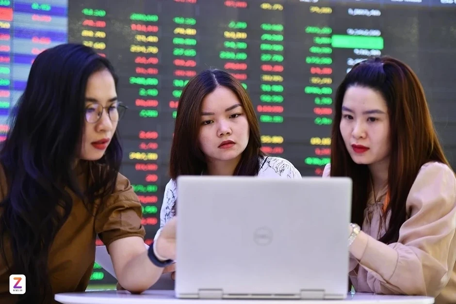 Tiền vào chứng khoán chạm đáy 2 tháng Tiền vào chứng khoán chạm đáy 2 tháng