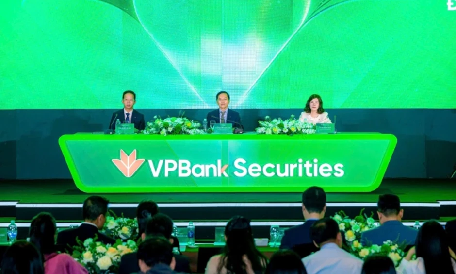 Tổng giám đốc VPBankS: Nhu cầu vay ký quỹ của nhà đầu tư hiện rất lớn Tổng giám đốc VPBankS: Nhu cầu vay ký quỹ của nhà đầu tư hiện rất lớn