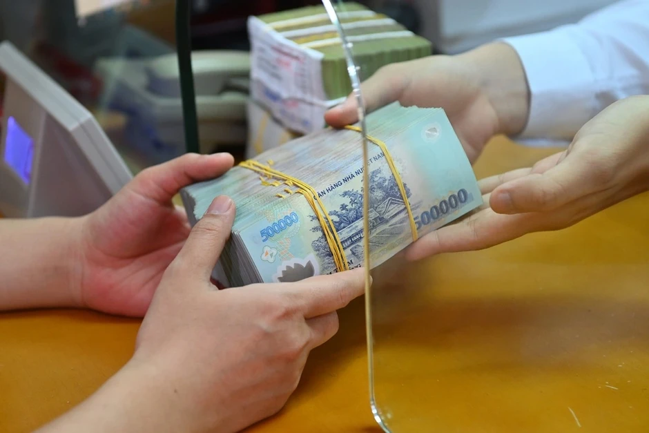 Tổng tài sản tài chính cá nhân ở Việt Nam sắp vượt 600 tỷ USD, phần lớn gửi tiết kiệm Tổng tài sản tài chính cá nhân ở Việt Nam sắp vượt 600 tỷ USD, phần lớn gửi tiết kiệm