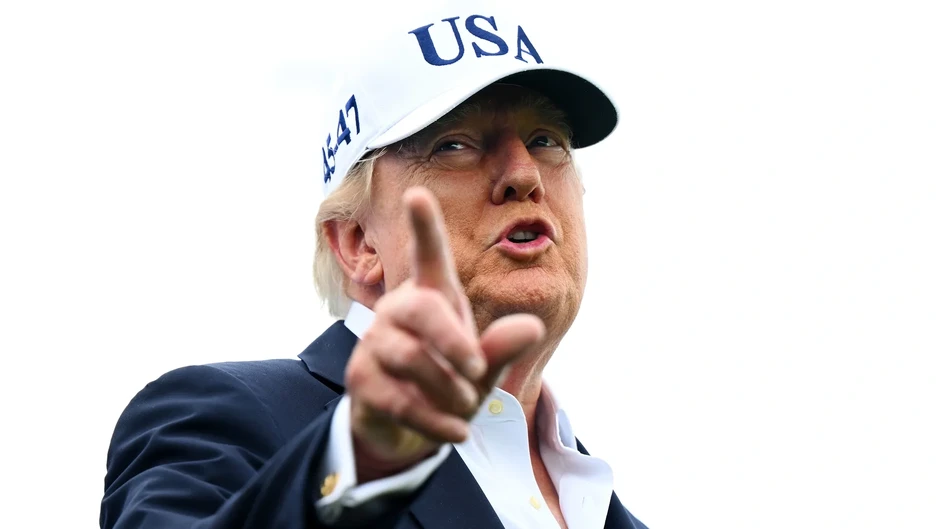 Tổng thống Mỹ Donald Trump nêu thông điệp ngay sau Fed tăng lãi suất Tổng thống Mỹ Donald Trump nêu thông điệp ngay sau Fed tăng lãi suất