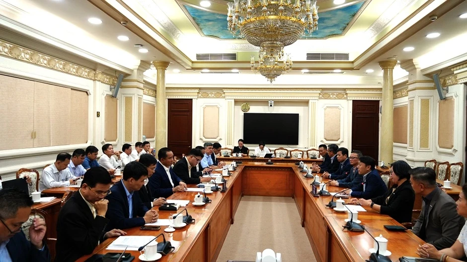 TPHCM hút hơn 10 tỷ USD vốn FDI, dòng tiền ngoại chảy vào đâu? TPHCM hút hơn 10 tỷ USD vốn FDI, dòng tiền ngoại chảy vào đâu?