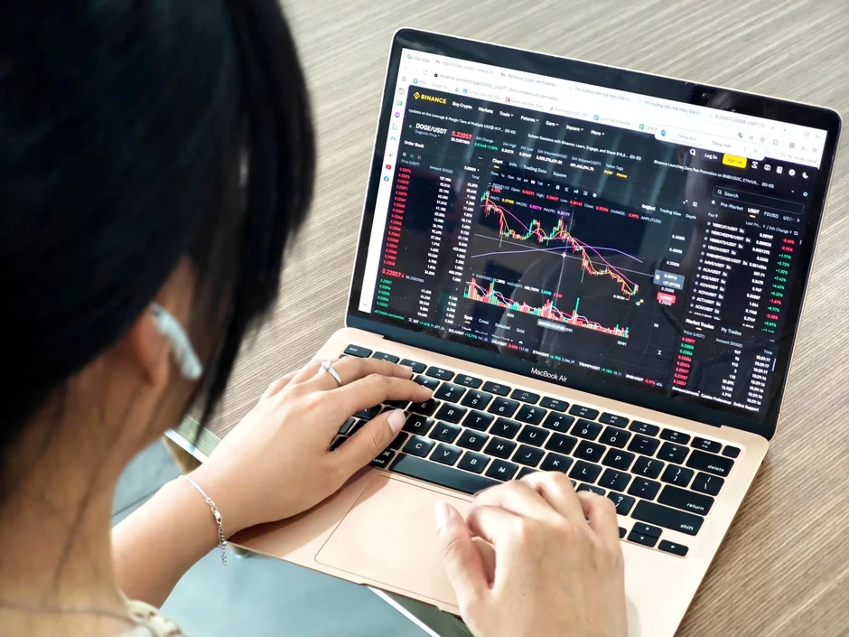 Từ nay cá nhân giao dịch tài sản mã hóa phải nộp thuế 0,1% trên doanh thu Từ nay cá nhân giao dịch tài sản mã hóa phải nộp thuế 0,1% trên doanh thu