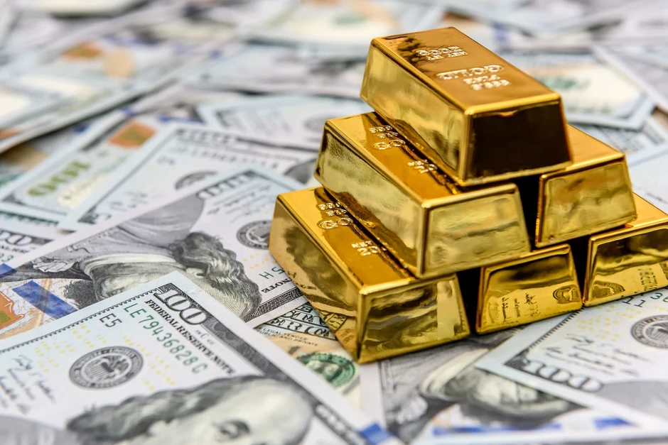 Vì sao giá vàng rơi mạnh xong lại bật tăng lên sát 4.800 USD/ounce?