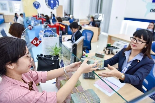 Vì sao người dân thích gửi tiền ngân hàng?