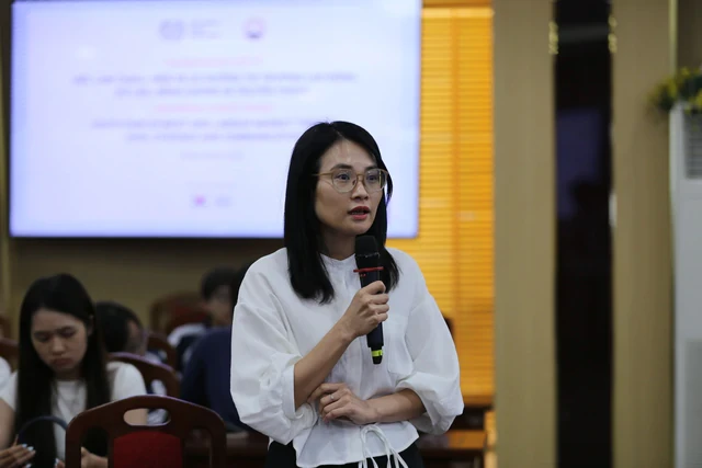 Vì sao tài chính ngân hàng, CNTT, báo chí... hot cả chục năm bỗng giảm nhiệt, cử nhân VN "chật vật" tìm việc? Vì sao tài chính ngân hàng, CNTT, báo chí... hot cả chục năm bỗng giảm nhiệt, cử nhân VN "chật vật" tìm việc?