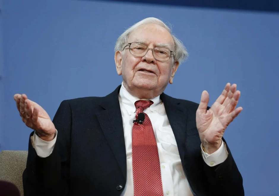 Vì sao Warren Buffett vẫn giàu bền vững giữa kỷ nguyên tỷ phú công nghệ?