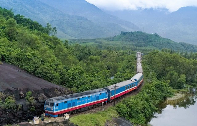 Việt Nam vừa hoàn thành 2 hầm xuyên núi cộng lại dài gần 1 km trên độ cao 700 m: Bắc qua địa hình hiểm trở bậc nhất với 43 khúc cua, tổng đầu tư hơn 2.000 tỷ đồng