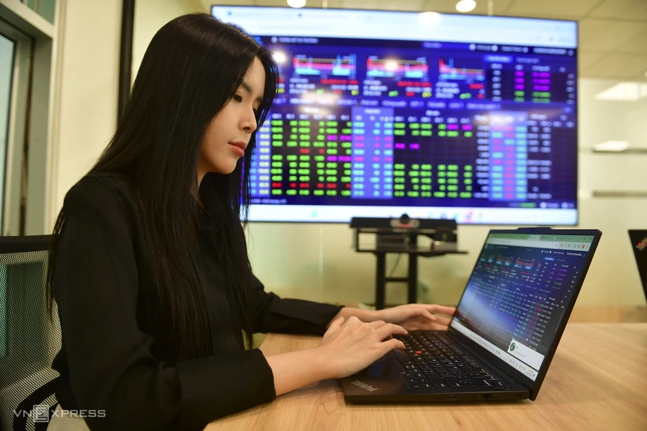 VinaCapital: Cổ phiếu vẫn hấp dẫn dù lãi suất lên 9% VinaCapital: Cổ phiếu vẫn hấp dẫn dù lãi suất lên 9%