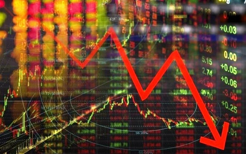 VN-Index “bốc hơi” hơn 120 điểm sau 3 phiên, chuyện gì đang xảy ra?