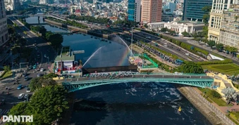 VN-Index giảm sâu, cổ phiếu VND tăng trần