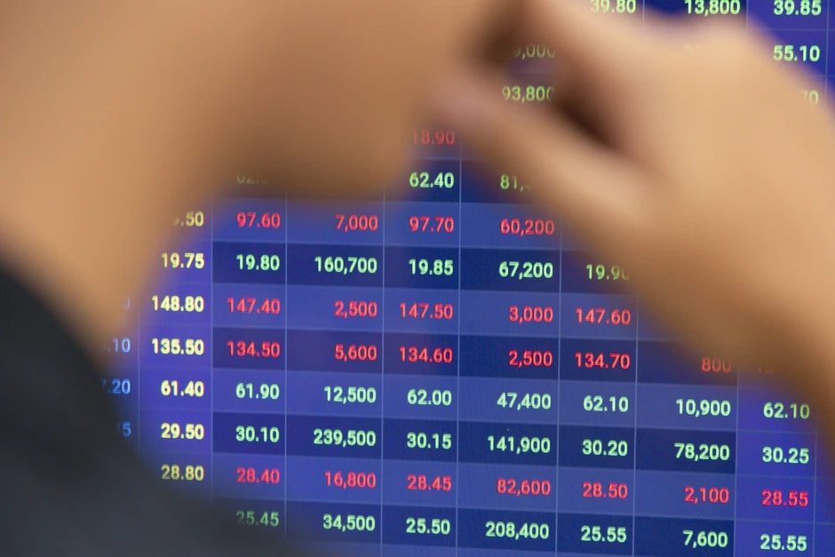 VN-Index thủng 1.800 điểm đúng ngày chứng khoán Việt Nam lên hạng VN-Index thủng 1.800 điểm đúng ngày chứng khoán Việt Nam lên hạng