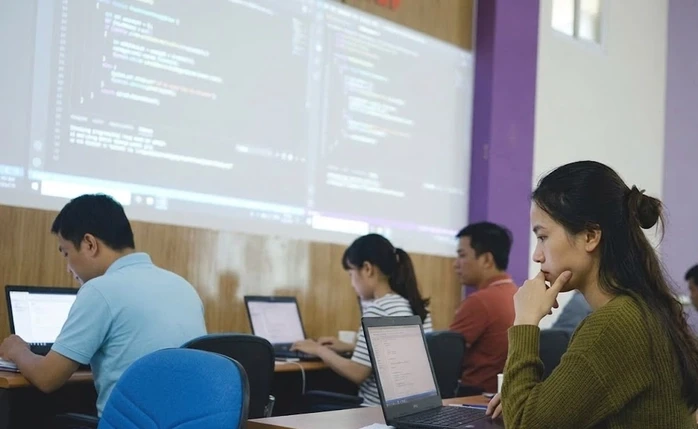 VN-Index tiếp tục tăng điểm VN-Index tiếp tục tăng điểm