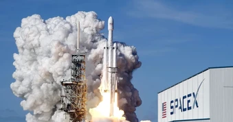 Vốn hóa SpaceX đạt 2.660 tỷ USD sau thương vụ IPO chấn động toàn cầu