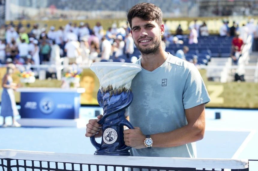 Alcaraz đối diện nhiều nguy cơ sau khi rút lui ở Cincinnati Open 2026 Alcaraz đối diện nhiều nguy cơ sau khi rút lui ở Cincinnati Open 2026