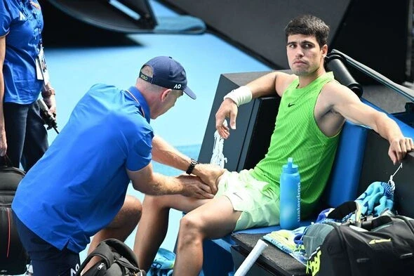 Alcaraz không dự Wimbledon, Nole hẹn đấu Sinner ở chung kết Roland Garros Alcaraz không dự Wimbledon, Nole hẹn đấu Sinner ở chung kết Roland Garros