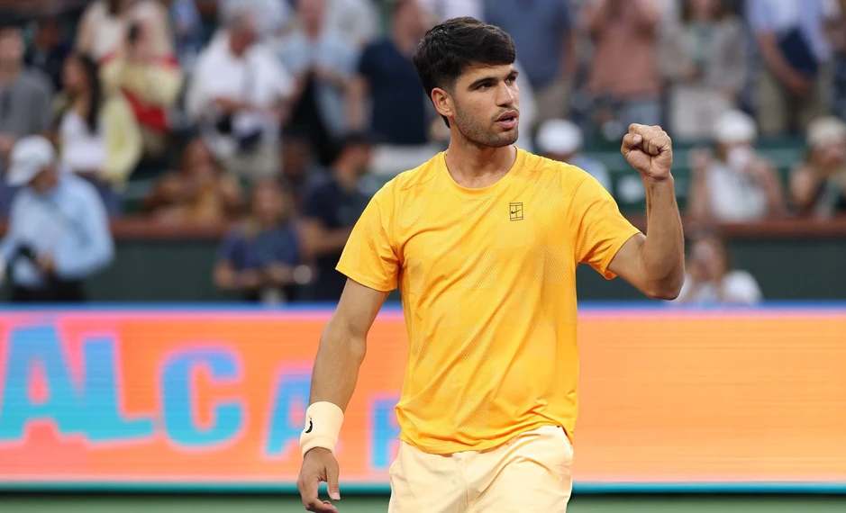 Alcaraz lội ngược dòng, Djokovic chật vật tiến bước tại Indian Wells Alcaraz lội ngược dòng, Djokovic chật vật tiến bước tại Indian Wells
