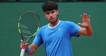 Dính chấn thương, Alcaraz vẫn chiến thắng ở Barcelona Open 2026