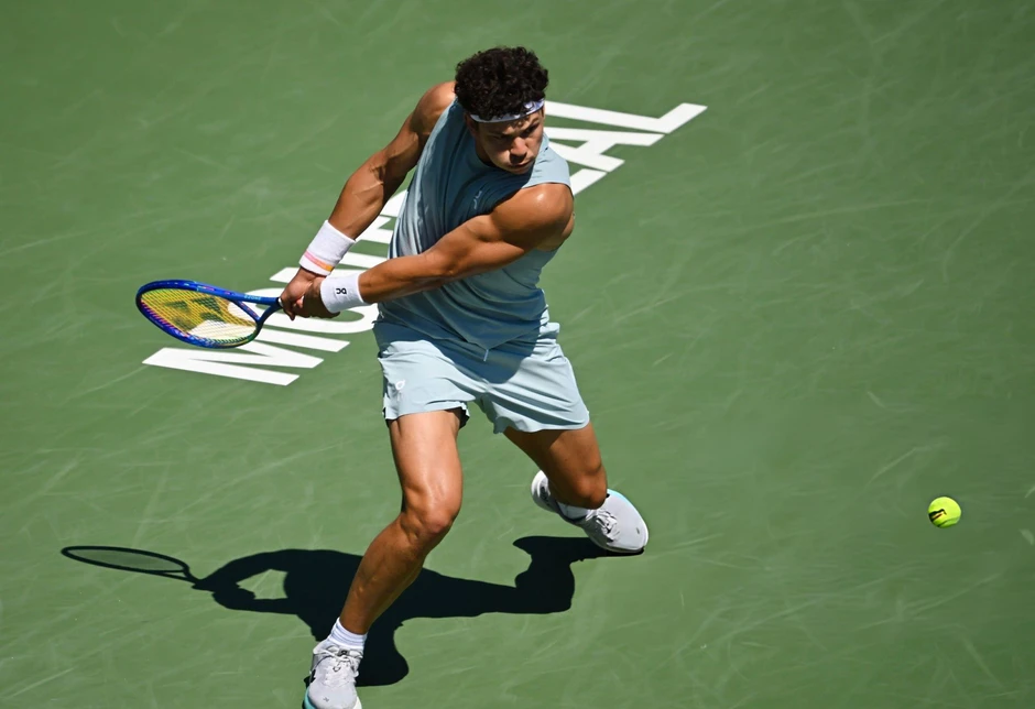 Djokovic châm ngòi tranh cãi lớn về luật thi đấu quần vợt Djokovic châm ngòi tranh cãi lớn về luật thi đấu quần vợt