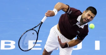 Djokovic khẳng định đẳng cấp, Zverev, Alcaraz xuất trận ở các giải châu Á
