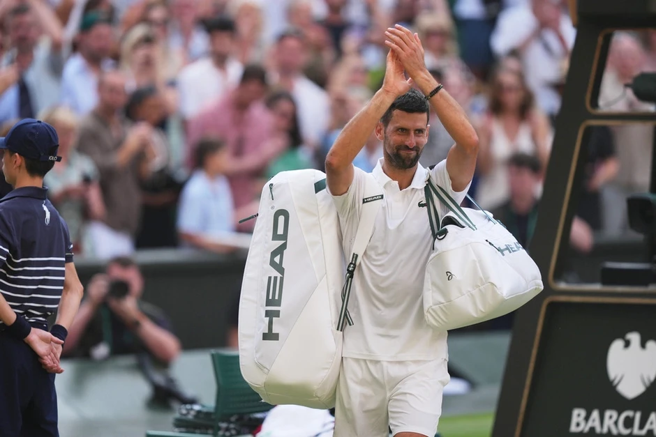 Djokovic - người vừa được ban phước vừa mang lời nguyền Djokovic - người vừa được ban phước vừa mang lời nguyền
