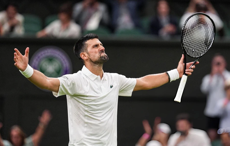 Djokovic thắng nhọc nhằn trước tay vợt Trung Quốc Djokovic thắng nhọc nhằn trước tay vợt Trung Quốc