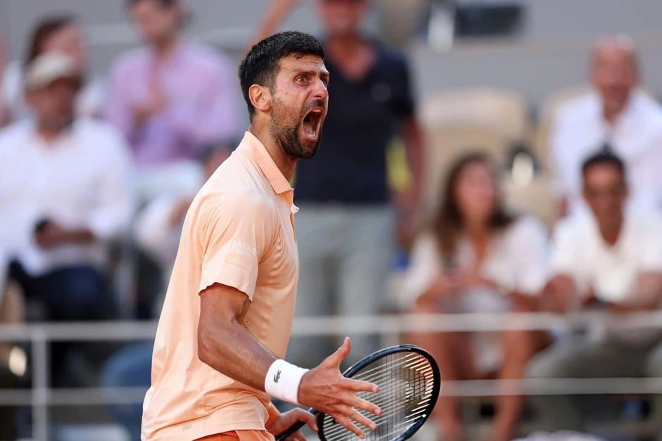 Djokovic thoát hiểm trước tay vợt Pháp ở Roland Garros Djokovic thoát hiểm trước tay vợt Pháp ở Roland Garros