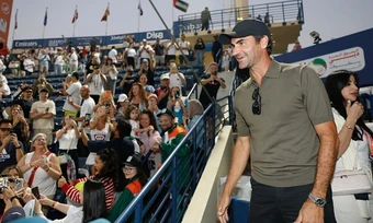 'Kỷ lục gia' Federer trở lại Dubai