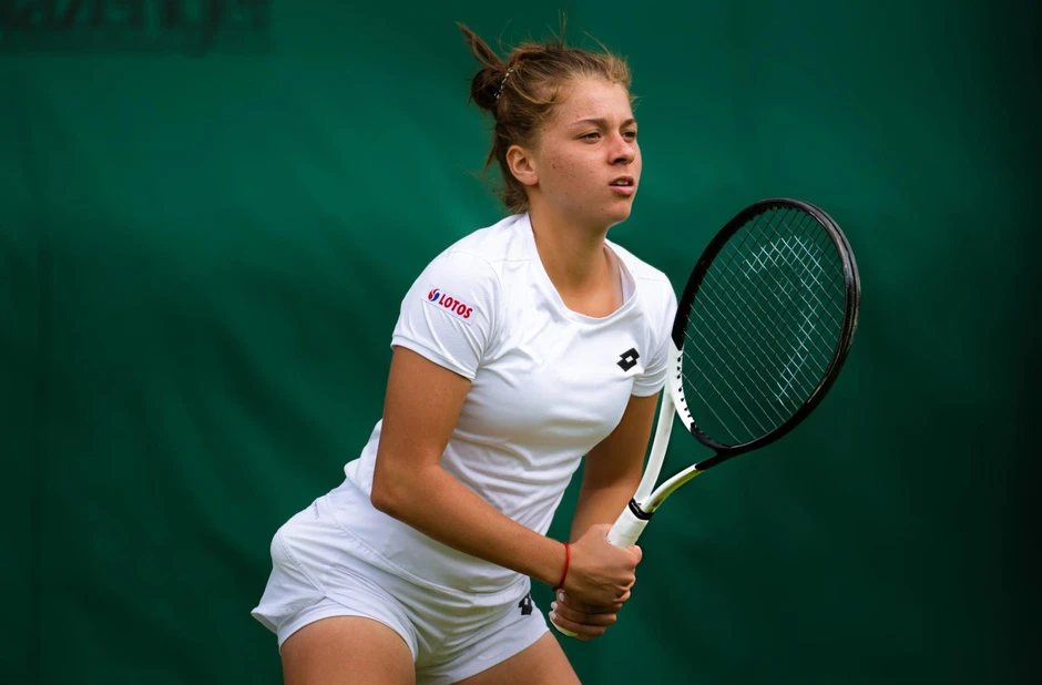 Maja Chwalinska: Từ bóng tối trầm cảm đến câu chuyện cổ tích Roland Garros Maja Chwalinska: Từ bóng tối trầm cảm đến câu chuyện cổ tích Roland Garros