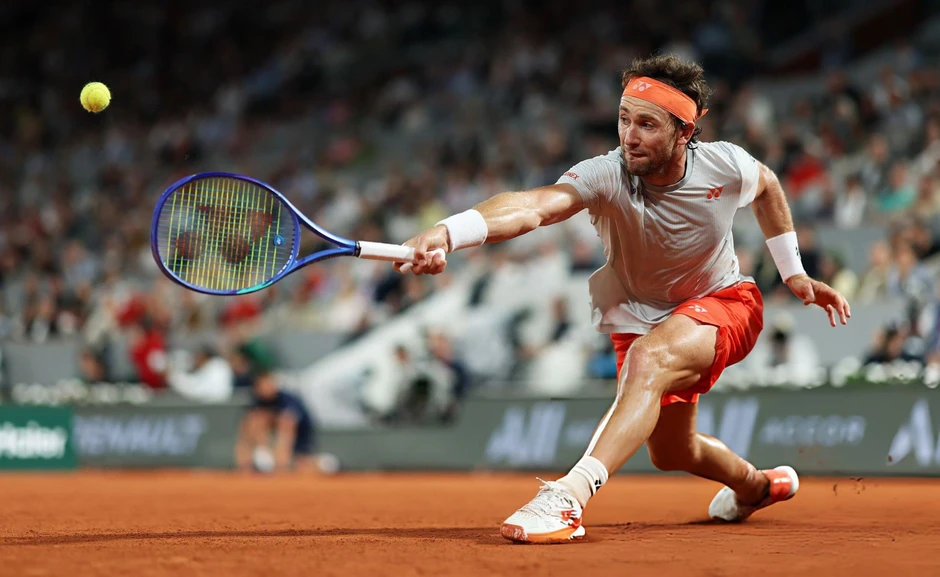 Sai sót của trọng tài châm ngòi tranh cãi lớn tại Roland Garros Sai sót của trọng tài châm ngòi tranh cãi lớn tại Roland Garros