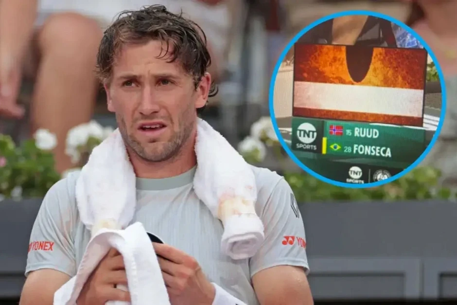 Sai sót của trọng tài châm ngòi tranh cãi lớn tại Roland Garros Sai sót của trọng tài châm ngòi tranh cãi lớn tại Roland Garros