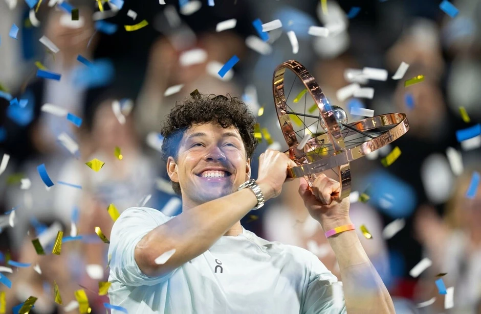 Shelton bảo vệ chức vô địch Masters 1000 tại Canada
