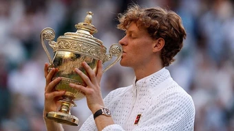 Sinner bảo vệ danh hiệu Wimbledon