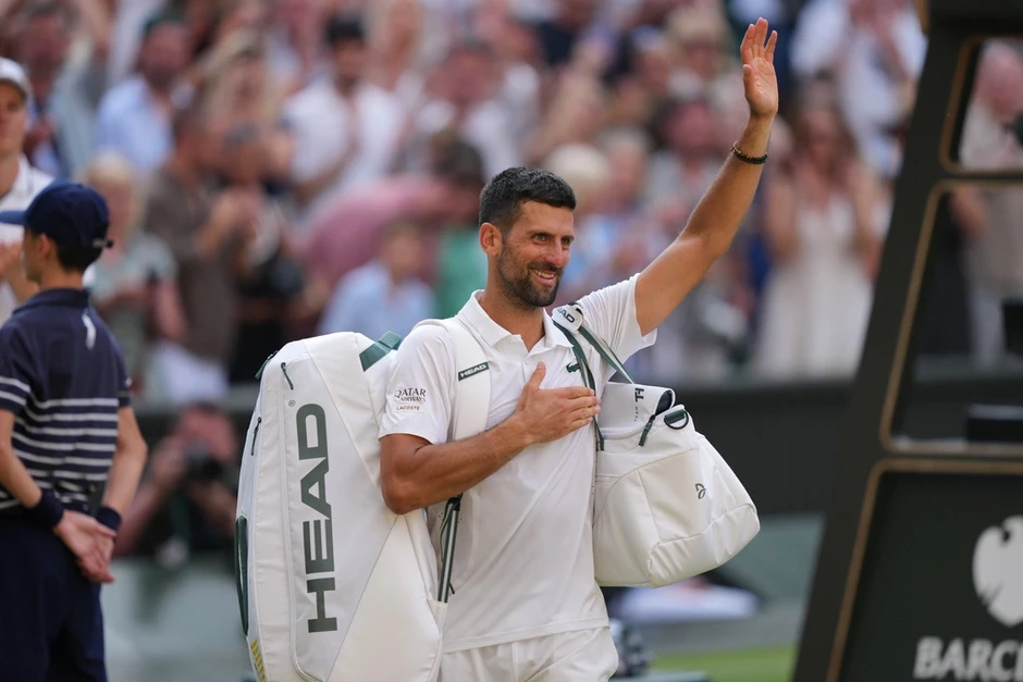 Sinner dập tắt giấc mơ Grand Slam thứ 25 của Djokovic Sinner dập tắt giấc mơ Grand Slam thứ 25 của Djokovic