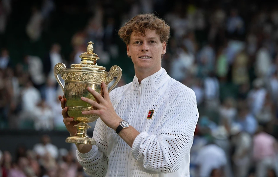 Sinner ngược dòng hạ Zverev, bảo vệ thành công ngôi vô địch Wimbledon Sinner ngược dòng hạ Zverev, bảo vệ thành công ngôi vô địch Wimbledon