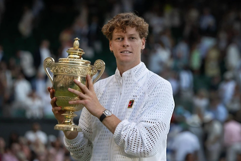 Sinner tiết lộ sự hy sinh phía sau chức vô địch Wimbledon 2026 Sinner tiết lộ sự hy sinh phía sau chức vô địch Wimbledon 2026