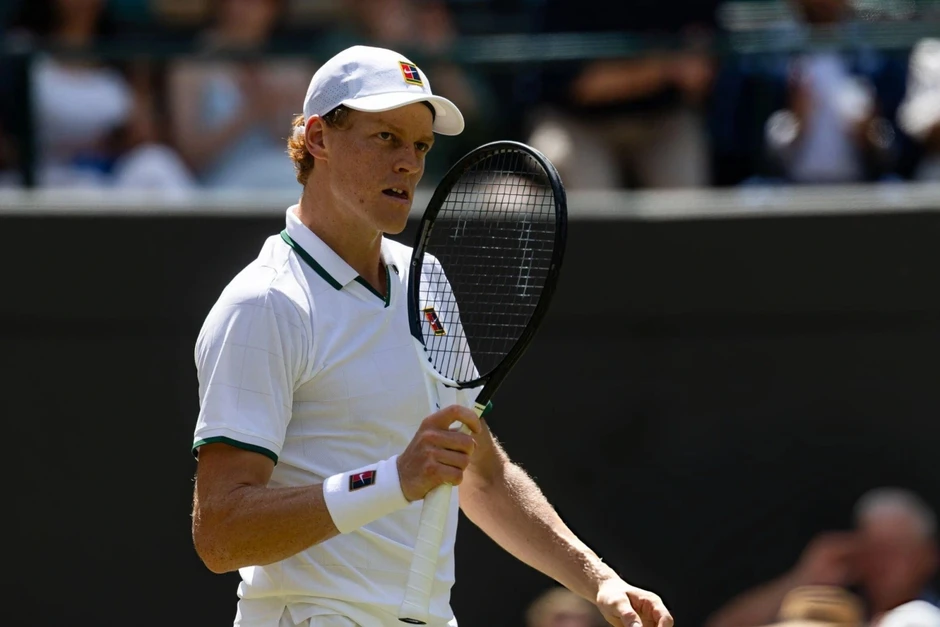 Sinner vào bán kết Wimbledon, chờ đại chiến Djokovic Sinner vào bán kết Wimbledon, chờ đại chiến Djokovic